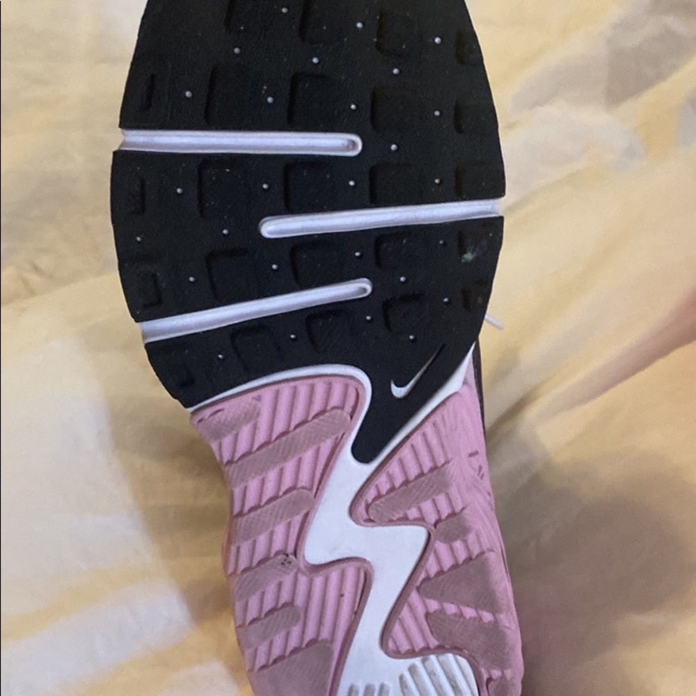 Selling Woman’s size 7 Nike Air Max Excee. Worn only once. Like new.